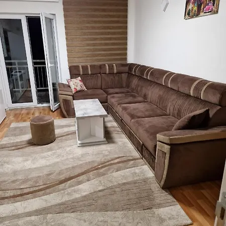 Apartman D&e- Stan Na Dan Lukavica Apartamento *