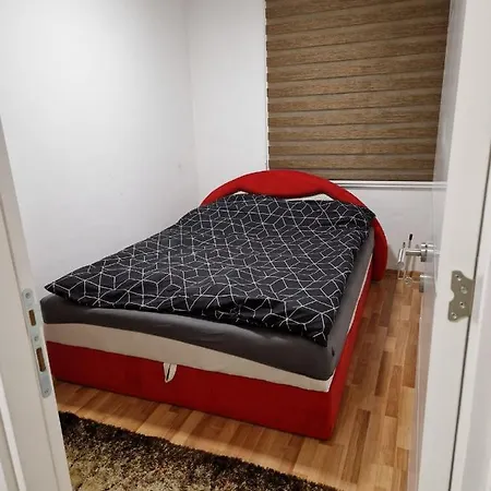 Apartman D&e- Stan Na Dan Lukavica Apartamento
